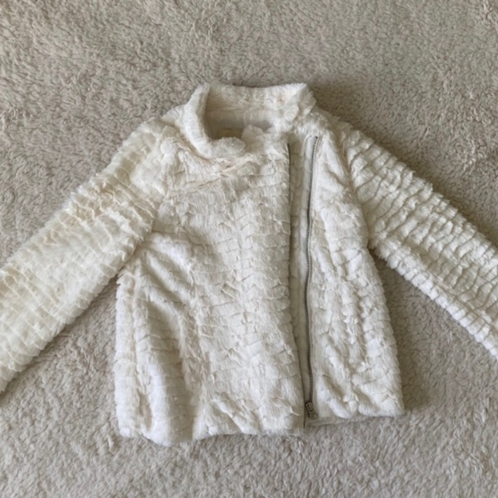 Girl’s CHEROKEE S P Faux White Fur Coat Jacket